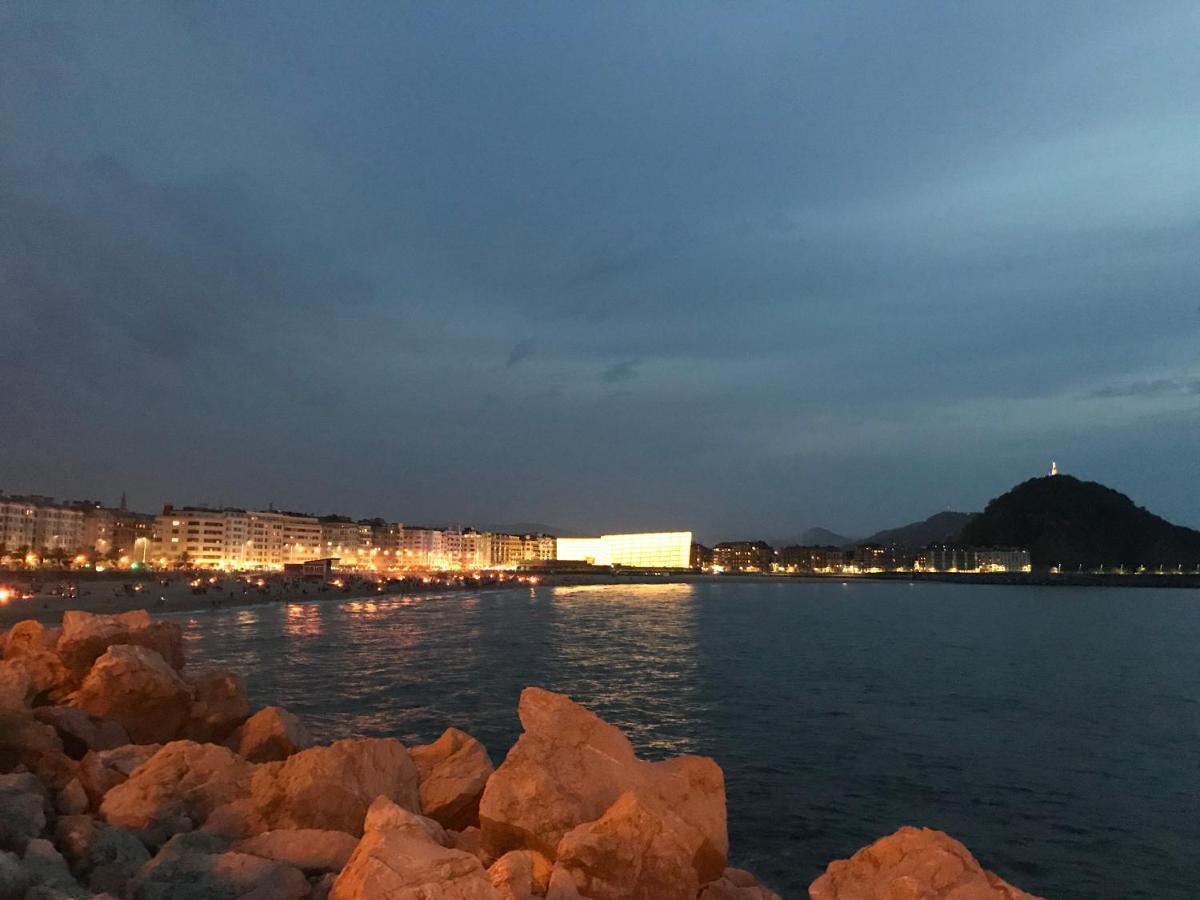 Atalaia Terrace - A Quiet Place Next To The Beach サン・セバスティアン エクステリア 写真